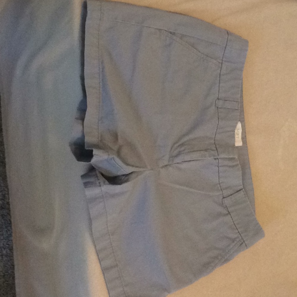 Grey Loft 4” shorts